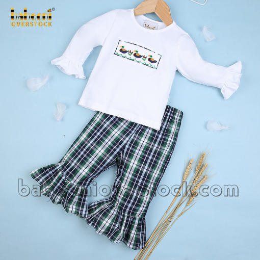Cute ducks and cattails smocked girl clothing - BB1581