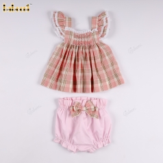 loose-fitting-dress-with-smock-pattern-in-pink-and----bb3579